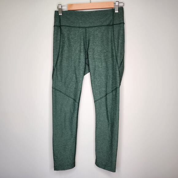 Outdoor Voices Warmup 3/4 Legging Hunter Green Medium - Picture 2 of 7